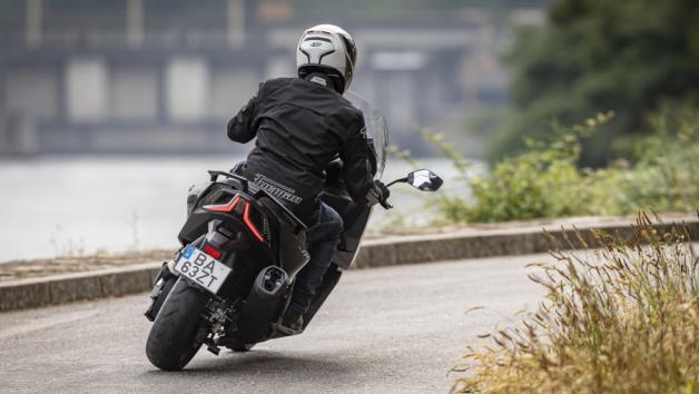 KYMCO AK 550 Premium: Με νέα χαμηλότερη τιμή 10.985 ευρώ μέχρι 30/09/23 